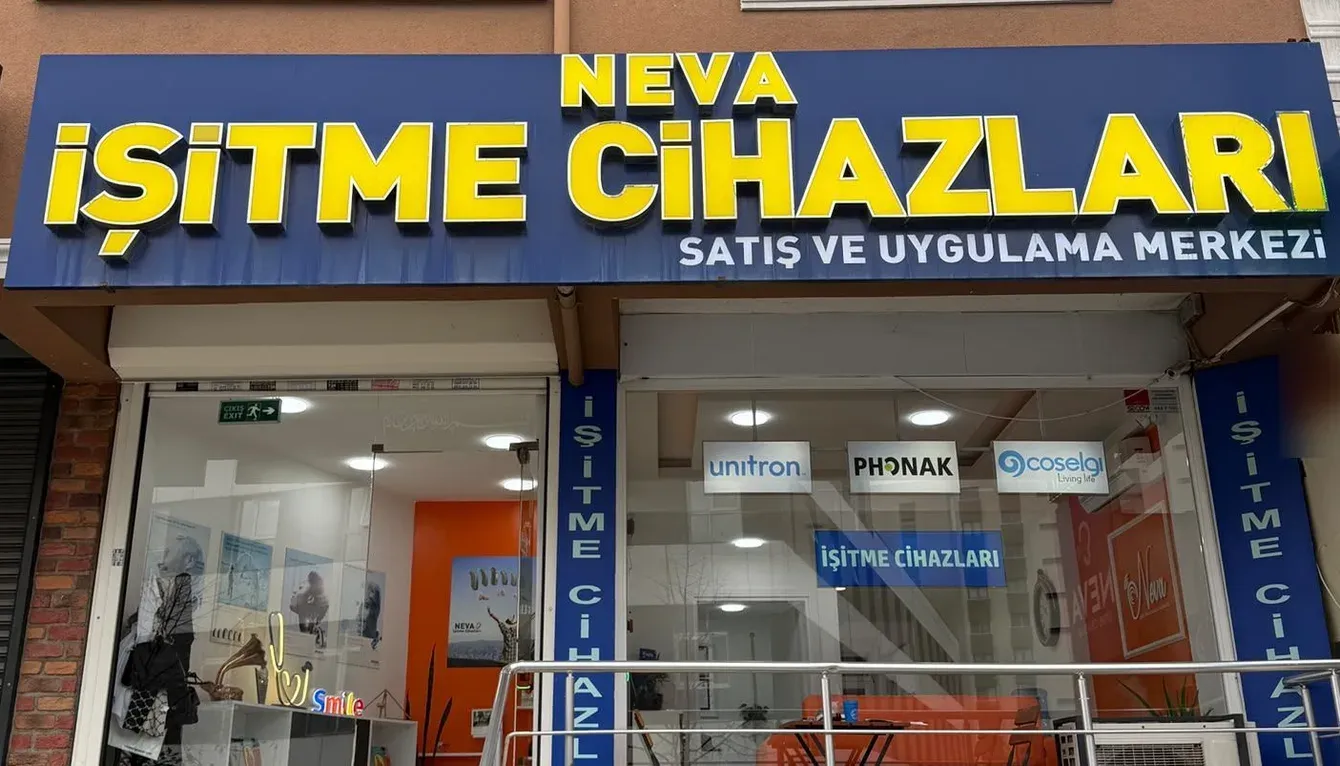 Neva İşitme Sancaktepe şubesinin dış cephesi ve tabelası